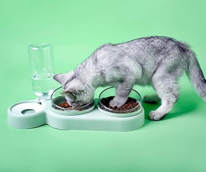 Innovativ 3-i-1 matningsstation med praktiska diskmaskinssäkra behållare för enkelhet