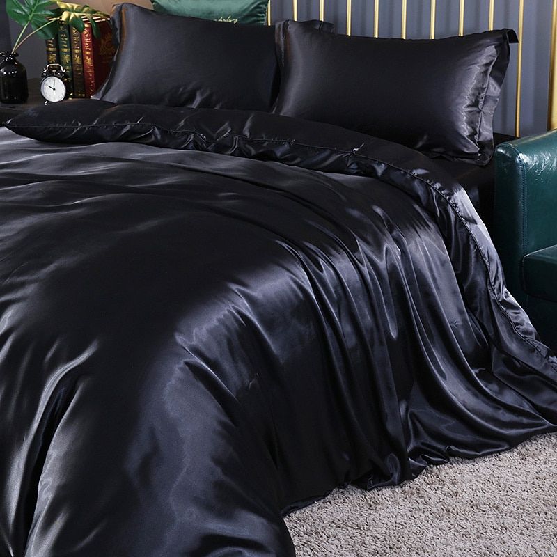 Elegant satintäcke set – lyxigt modernt sängkläder med elegant finish
