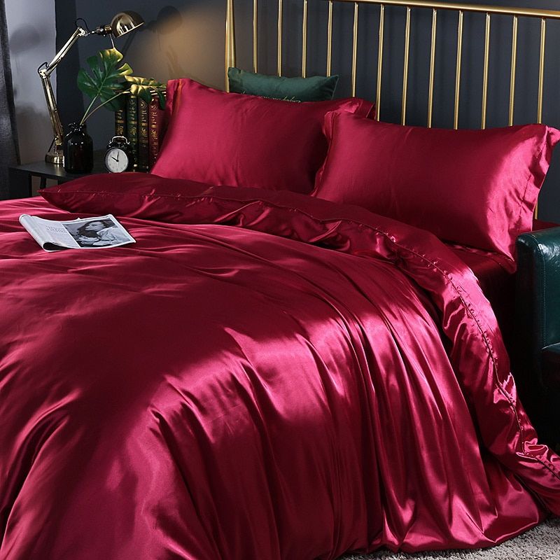 Elegant satintäcke set – lyxigt modernt sängkläder med elegant finish