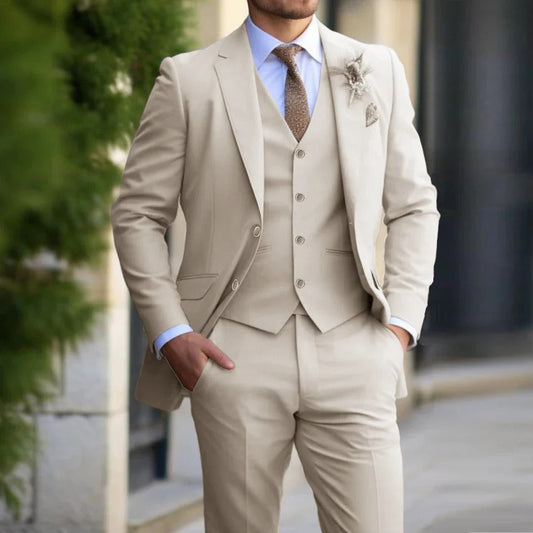 Elegant three-piece men's suit Weston with layered design