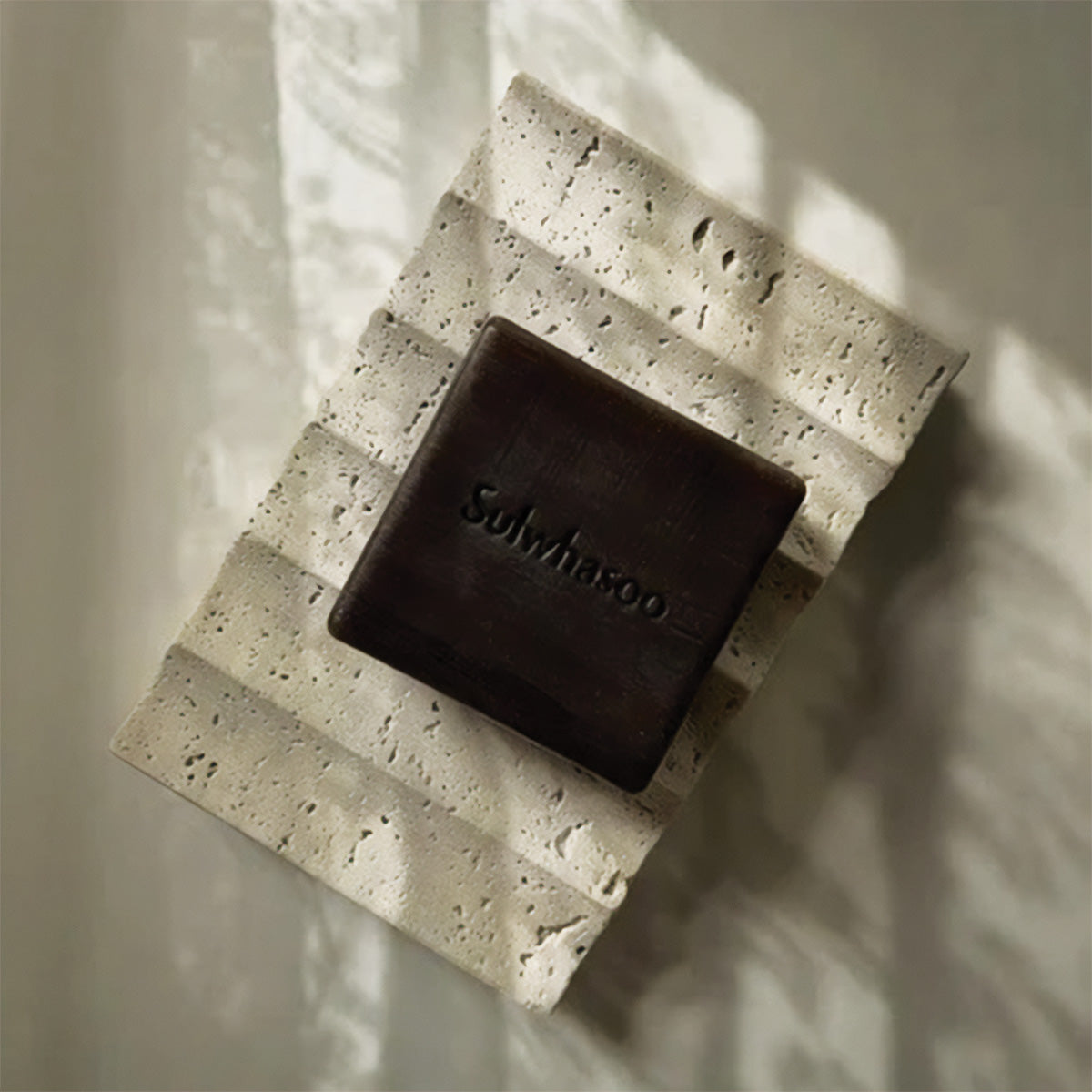 Elegant Cannelé stenbricka | Förfinad naturlig sten design för en sofistikerad inredningsdekoration
