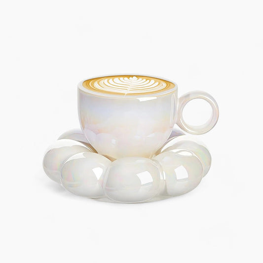 Elegant solrosmugg med blommönster perfekt för en vacker frukost