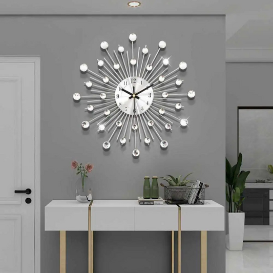 Minoris - Modern elegant väggklocka för en stilren interiörstil