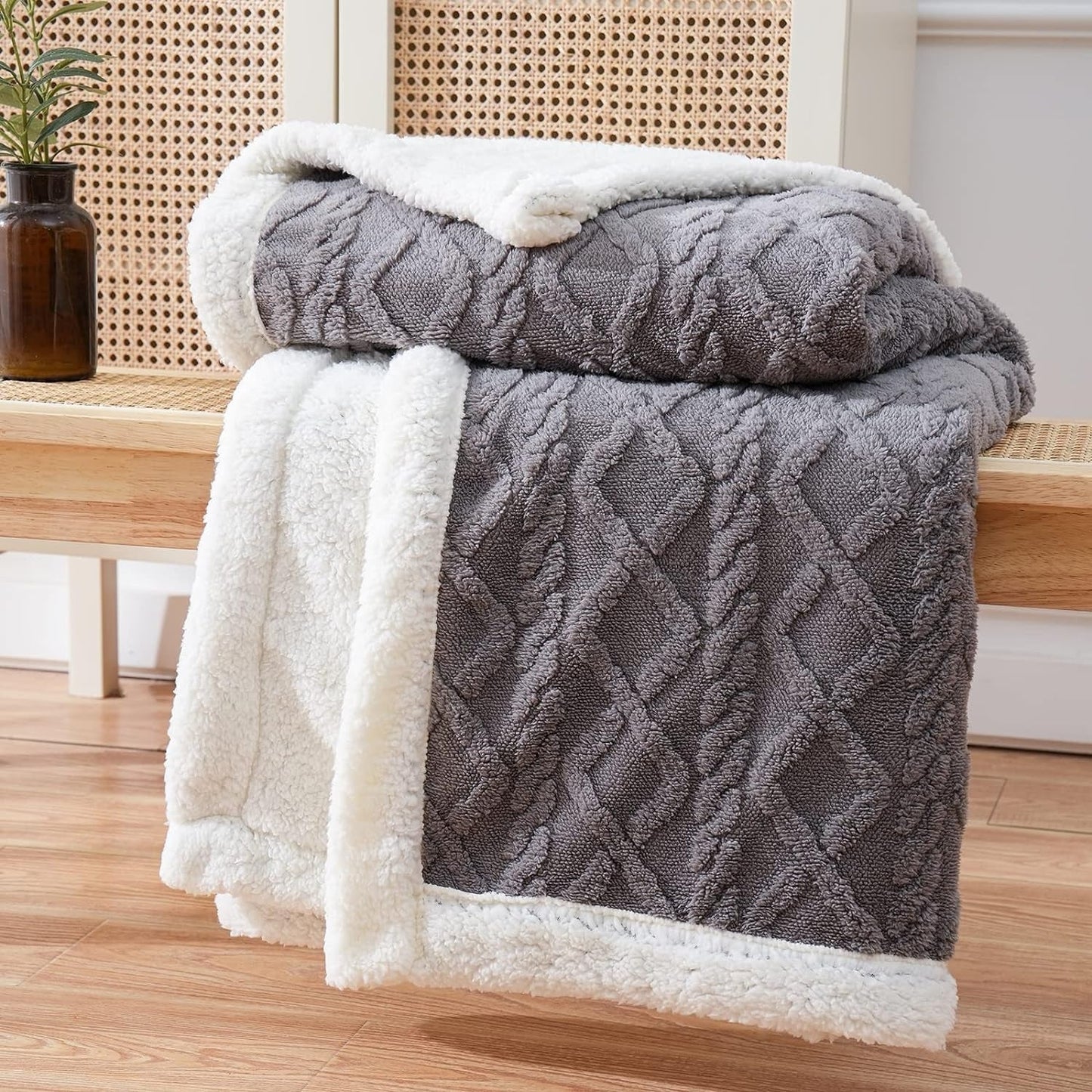 Ultra mjuk fluffig Sherpa-fleecefilt - varm och bekväm pläd för inomhus- och utomhusavkoppling