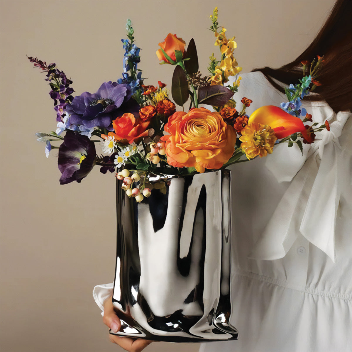Elegant veckad blomvas | Perfekt samtida dekoration för alla dina rum