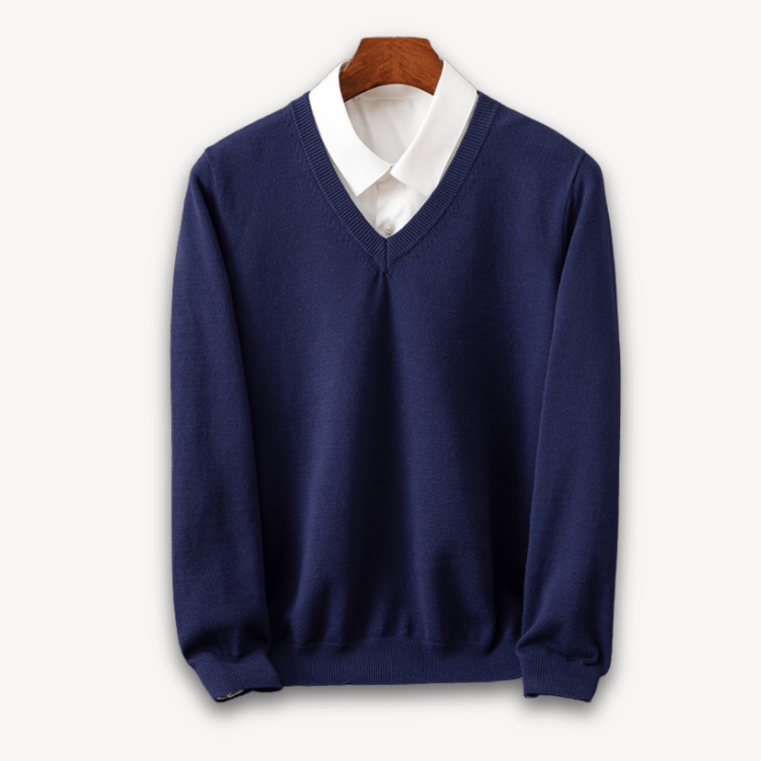 Max – Elegant V-Neck Sweater, Super Soft & Light for Comfortable Style